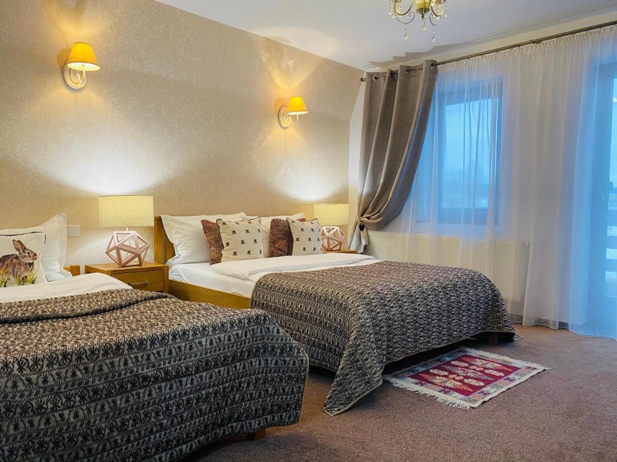 Hotel Pensiunea Doina Bucovinei Mînăstirea Humorului Esterno foto