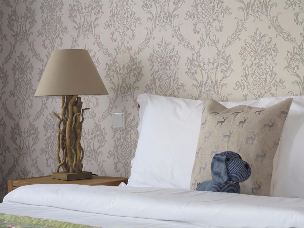 Hotel Pensiunea Doina Bucovinei Mînăstirea Humorului Esterno foto