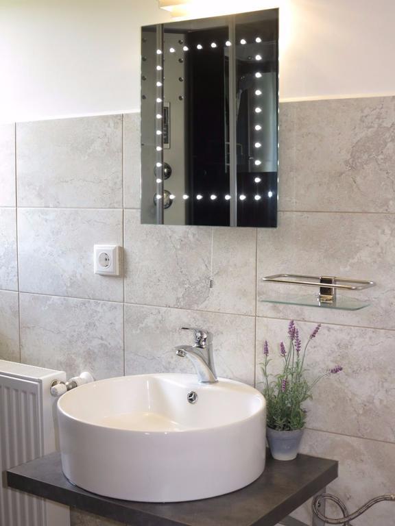 Hotel Pensiunea Doina Bucovinei Mînăstirea Humorului Esterno foto